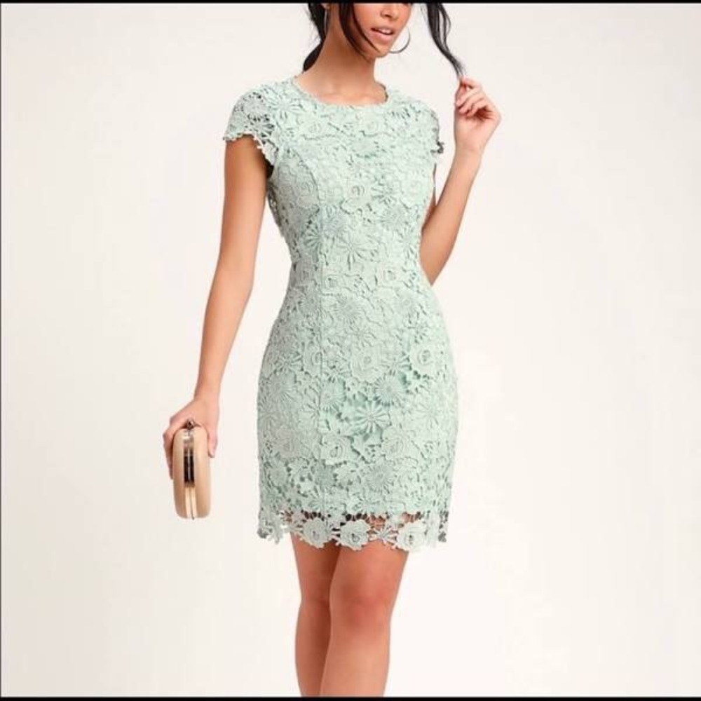 Lulus Women Hidden Talent Backless Sage Green Lace Dress. Size S